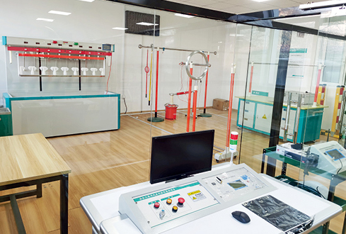 哈尔滨供电公司安全工用具尝试室测试设备验收